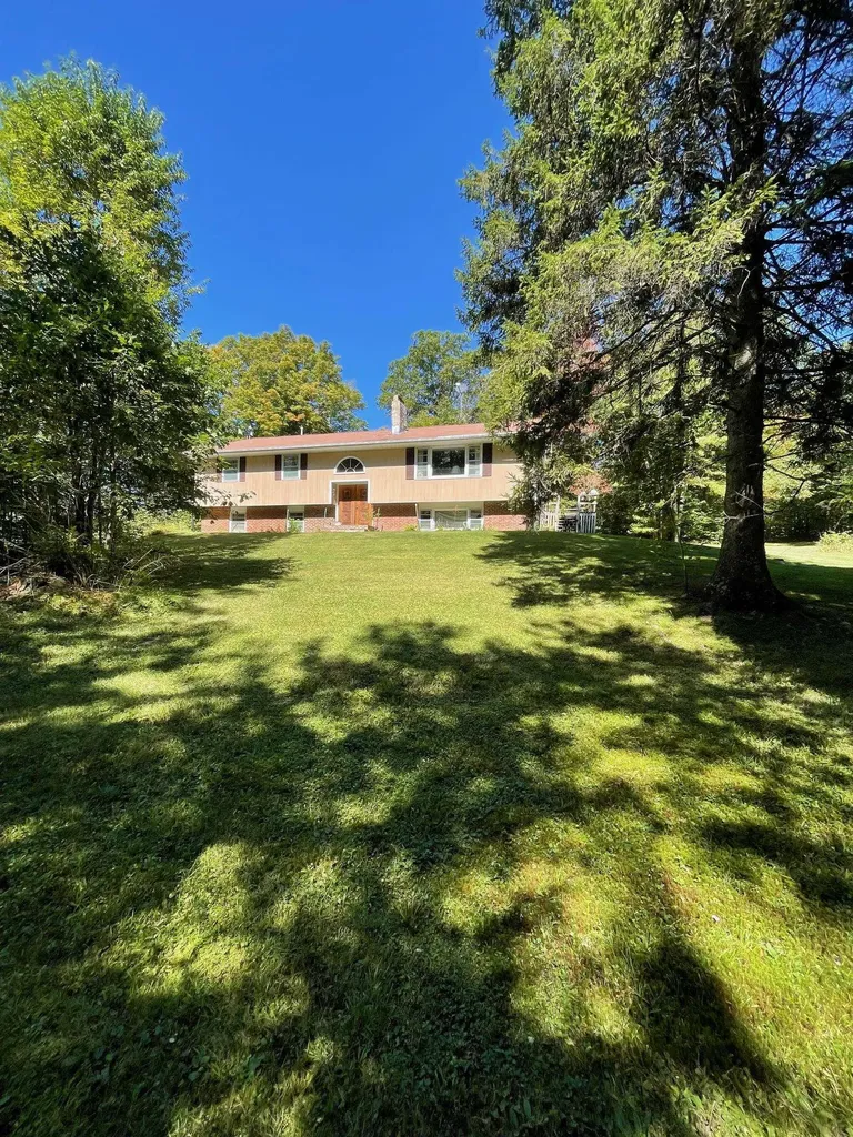 1868 Pond Road Fletcher VT 05464