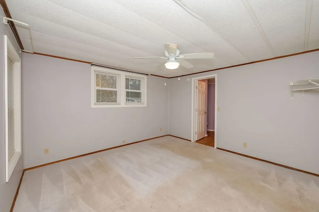 5 Bermuda Lane Rochester NH 03867