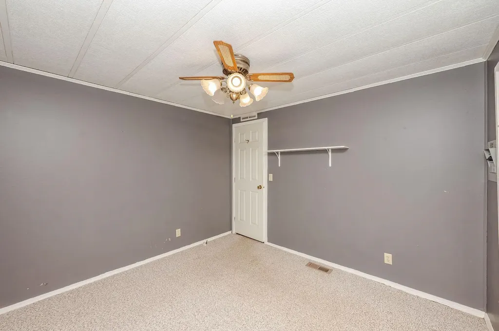 5 Bermuda Lane Rochester NH 03867