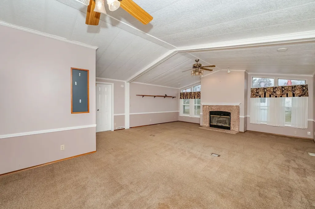 5 Bermuda Lane Rochester NH 03867