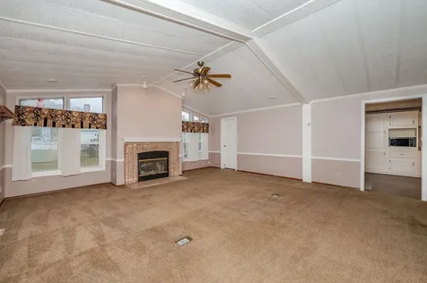 5 Bermuda Lane Rochester NH 03867