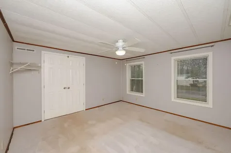 5 Bermuda Lane Rochester NH 03867