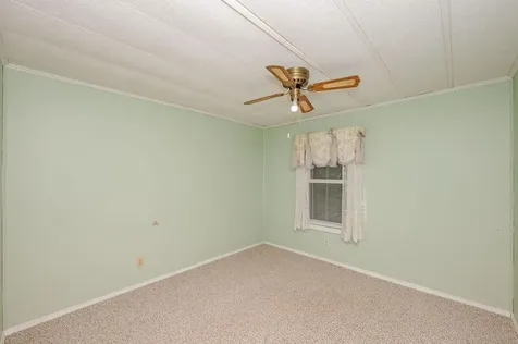 5 Bermuda Lane Rochester NH 03867