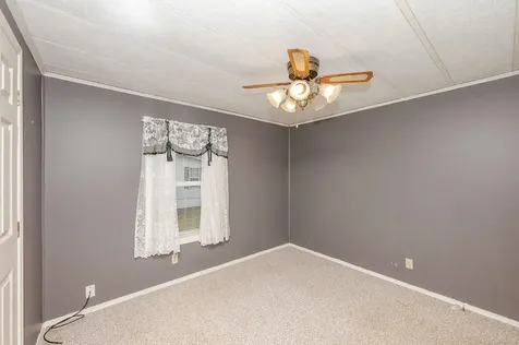 5 Bermuda Lane Rochester NH 03867