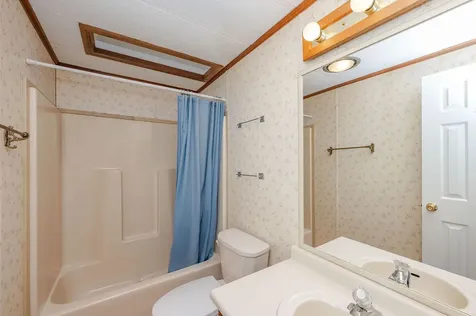 5 Bermuda Lane Rochester NH 03867