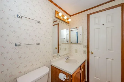 5 Bermuda Lane Rochester NH 03867