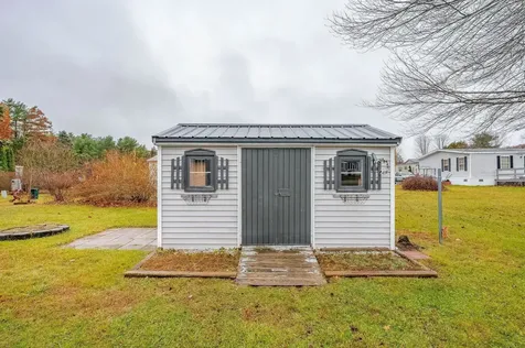 5 Bermuda Lane Rochester NH 03867