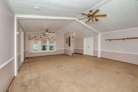 5 Bermuda Lane Rochester NH 03867