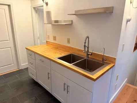 682 E. Manchester Road Manchester VT 05255