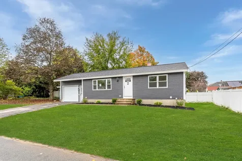 2 Lyons Street Nashua NH 03060