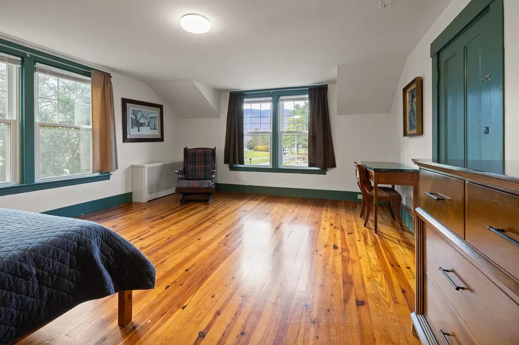 5406 - 5408 Main Street Manchester VT 05255