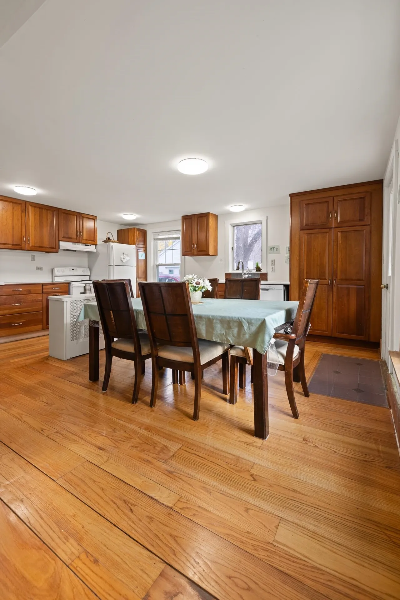 5406 - 5408 Main Street Manchester VT 05255