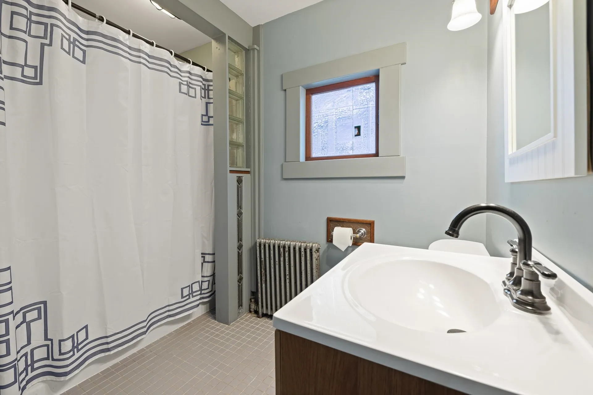 5406 - 5408 Main Street Manchester VT 05255