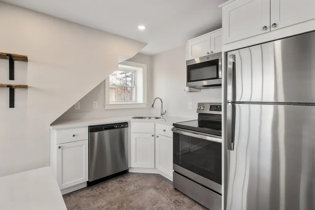 205 Market Street Portsmouth NH 03801