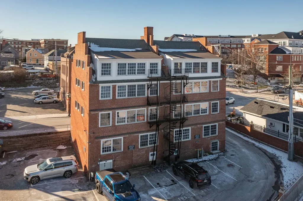 205 Market Street Portsmouth NH 03801