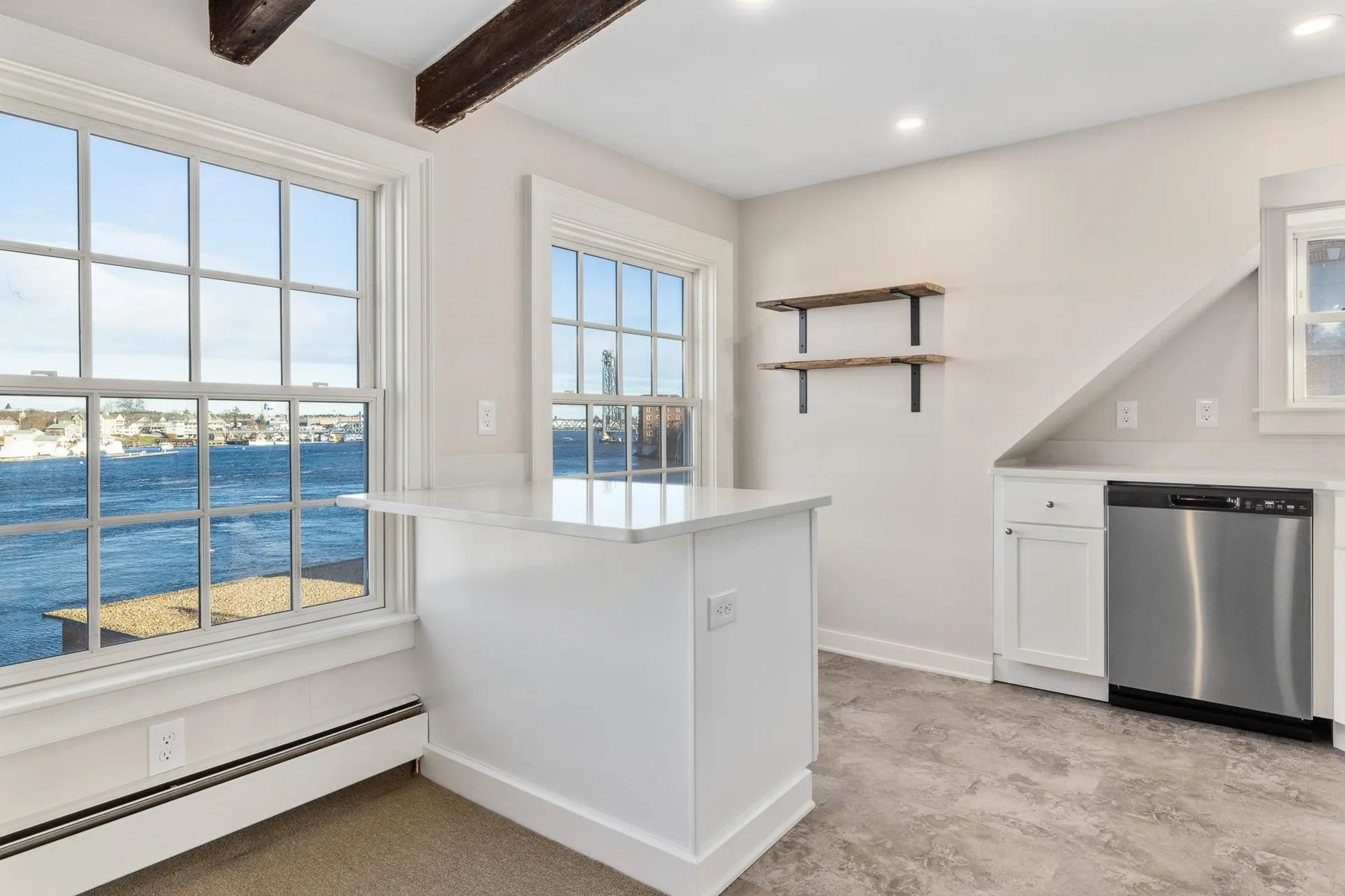 205 Market Street Portsmouth NH 03801