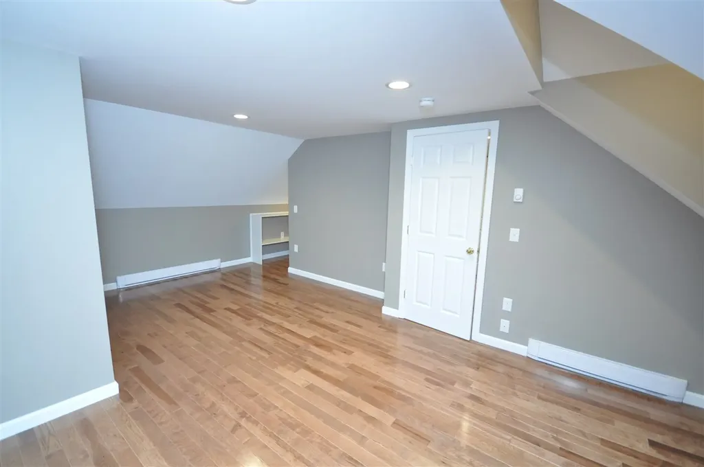 16 Central Street Bristol NH 03222