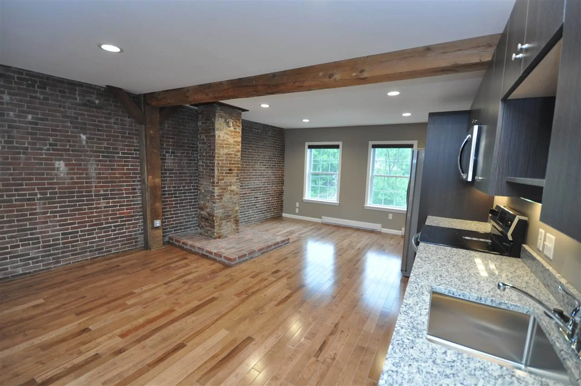 16 Central Street Bristol NH 03222