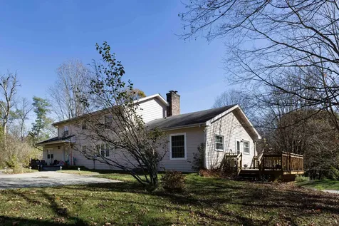 14/16 Summarsell Drive Hartland VT 05048