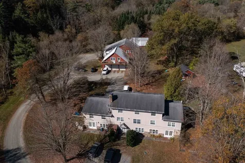 14/16 Summarsell Drive Hartland VT 05048