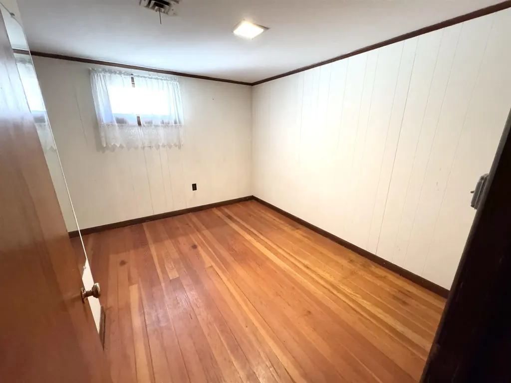 2072 North Main Street Londonderry VT 05148