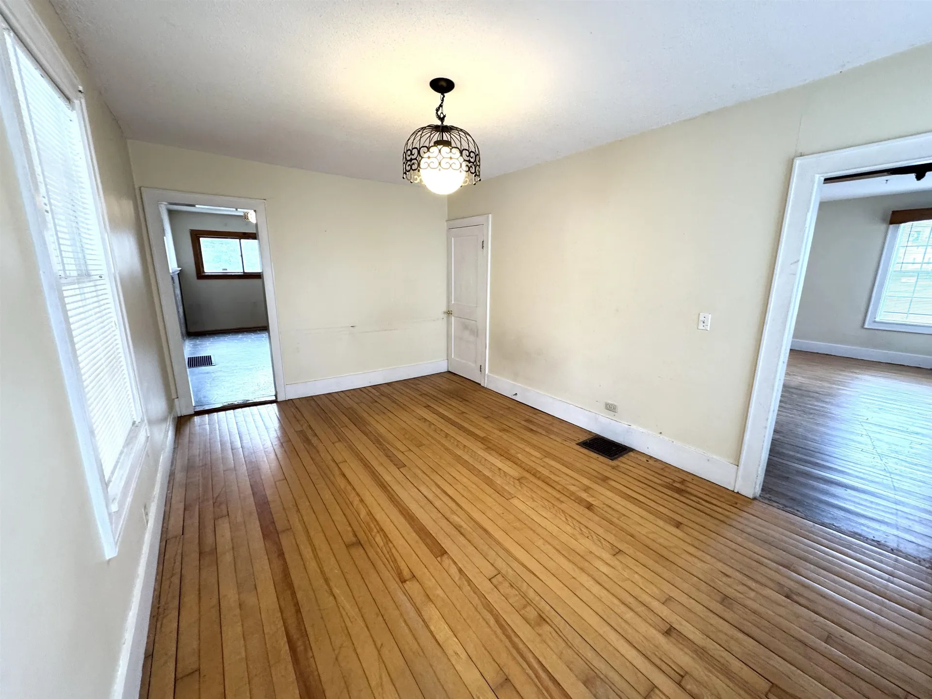 2072 North Main Street Londonderry VT 05148