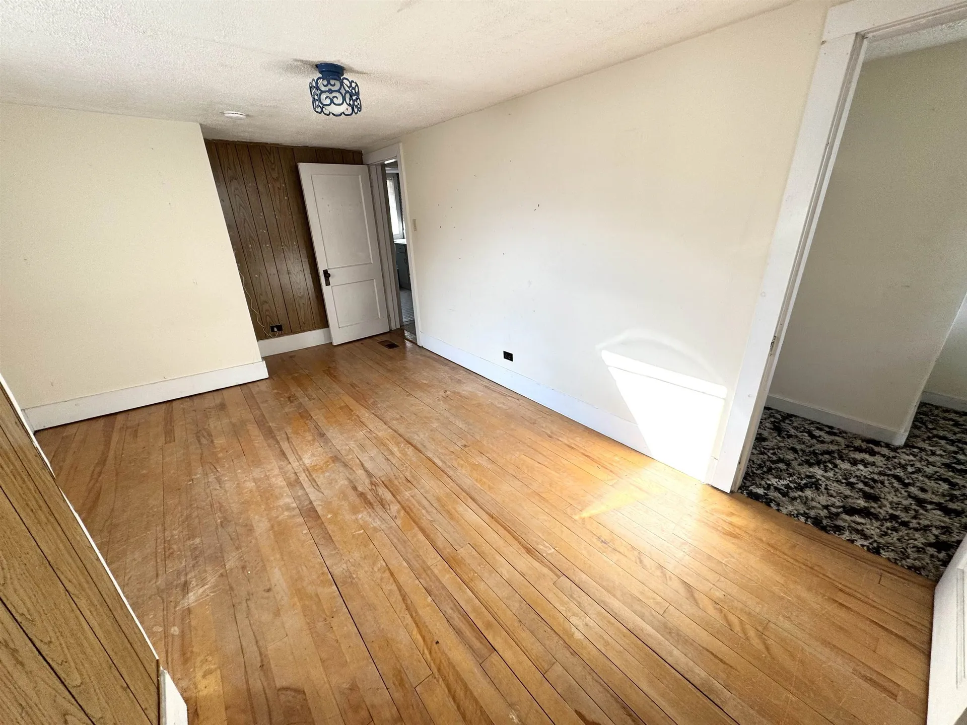 2072 North Main Street Londonderry VT 05148