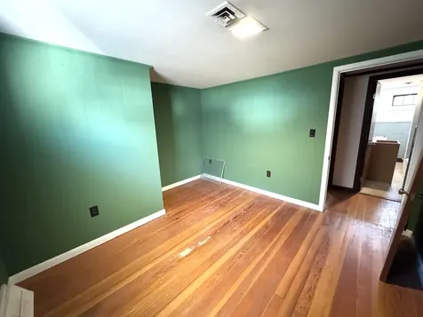 2072 North Main Street Londonderry VT 05148