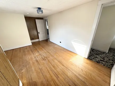 2072 North Main Street Londonderry VT 05148