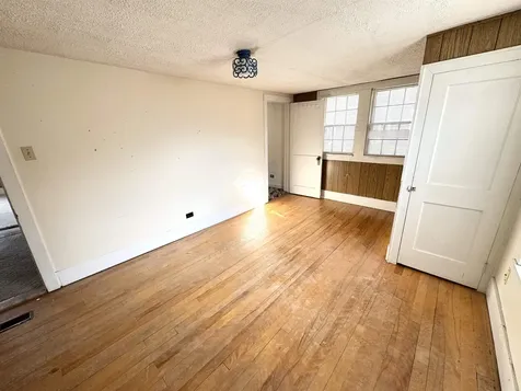 2072 North Main Street Londonderry VT 05148