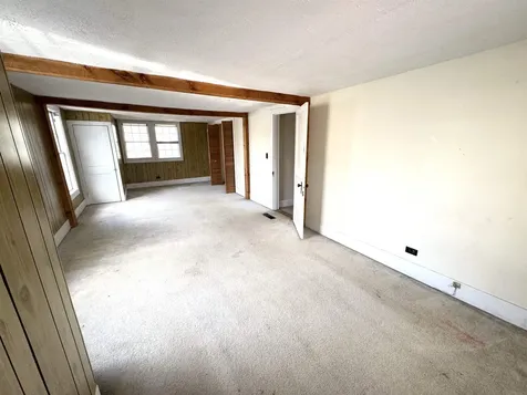 2072 North Main Street Londonderry VT 05148