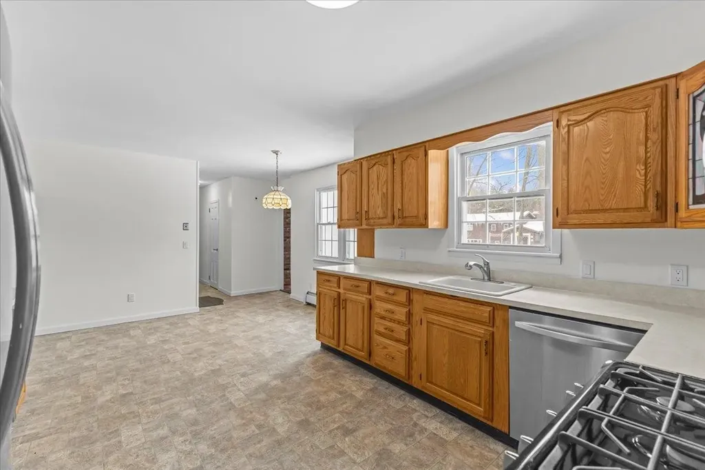 23 Birchwood Lane Burlington VT 05408