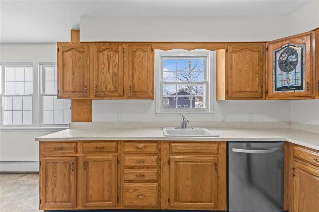 23 Birchwood Lane Burlington VT 05408