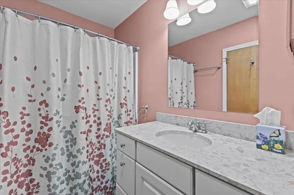 23 Birchwood Lane Burlington VT 05408