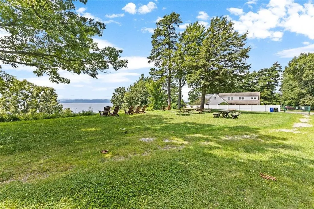 23 Birchwood Lane Burlington VT 05408