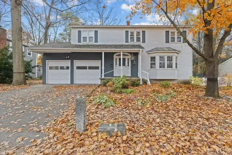 23 Birchwood Lane Burlington VT 05408