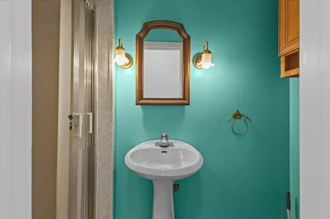 23 Birchwood Lane Burlington VT 05408