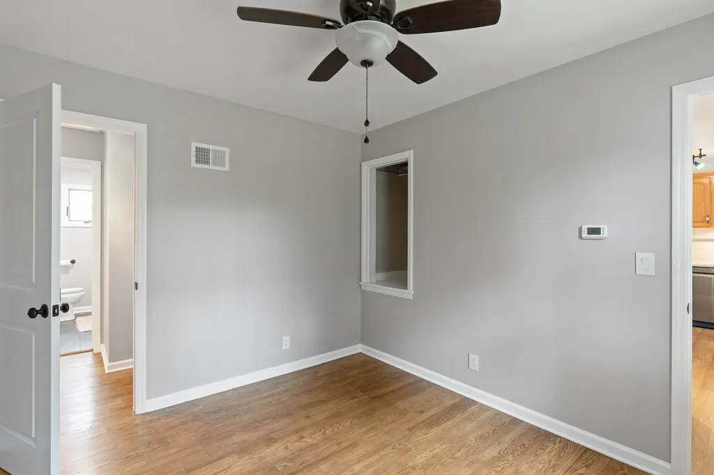 149 Shore Road Burlington VT 05408