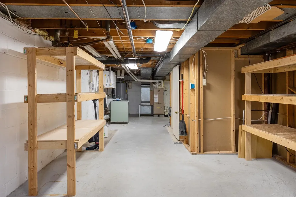 149 Shore Road Burlington VT 05408