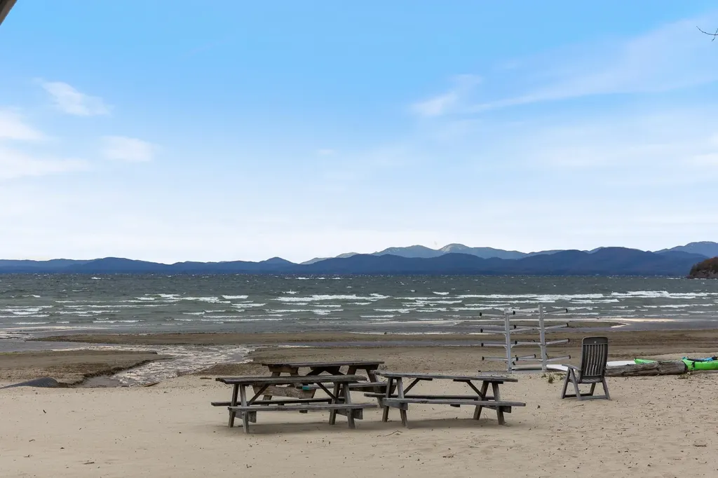 149 Shore Road Burlington VT 05408