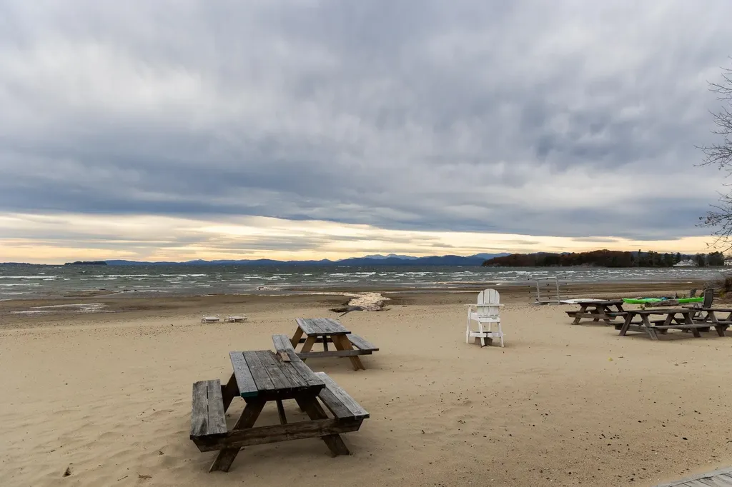 149 Shore Road Burlington VT 05408