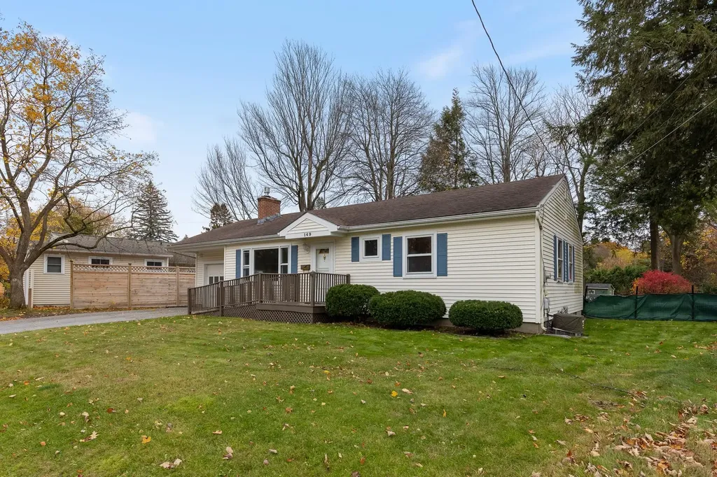 149 Shore Road Burlington VT 05408