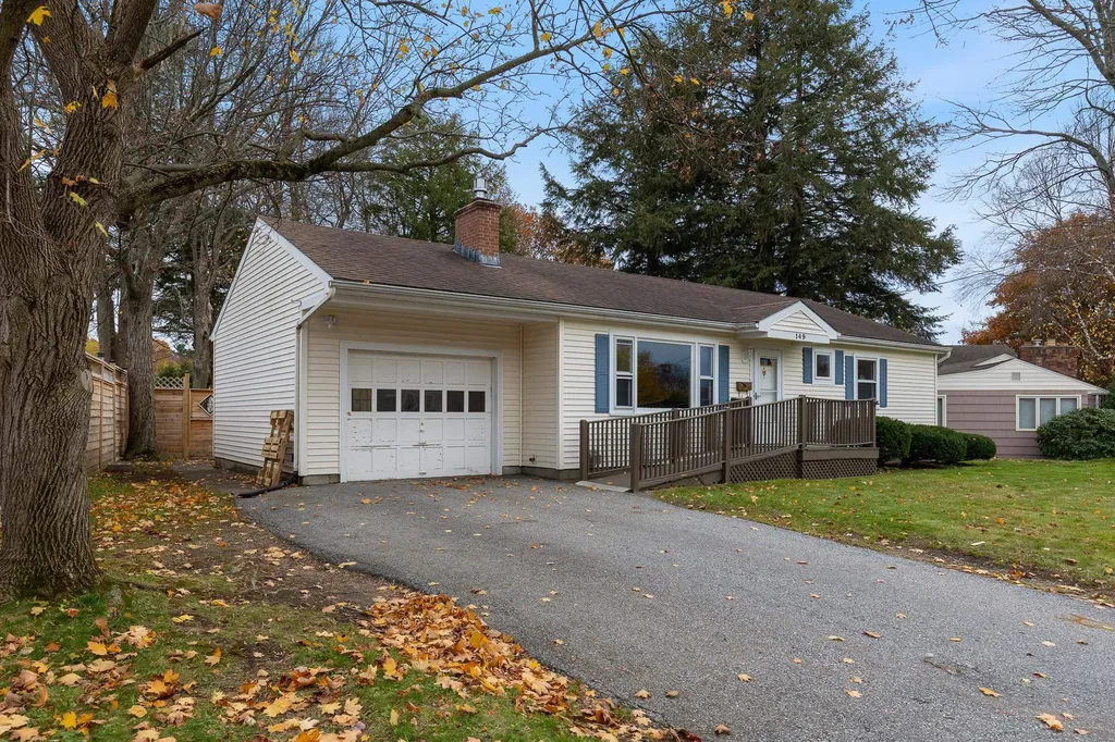 149 Shore Road Burlington VT 05408