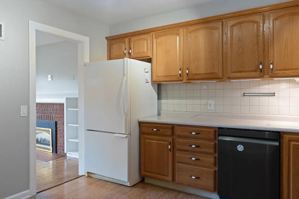 149 Shore Road Burlington VT 05408