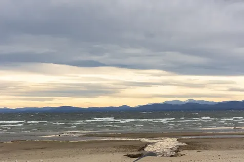 149 Shore Road Burlington VT 05408