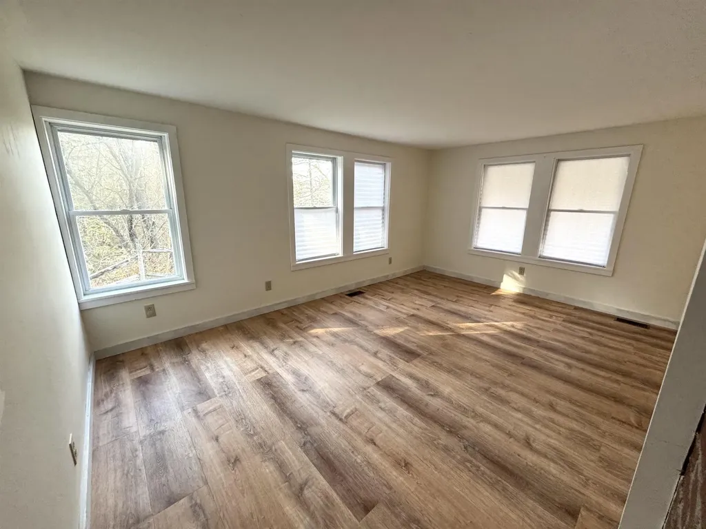 29 Markham Lane Weston VT 05161