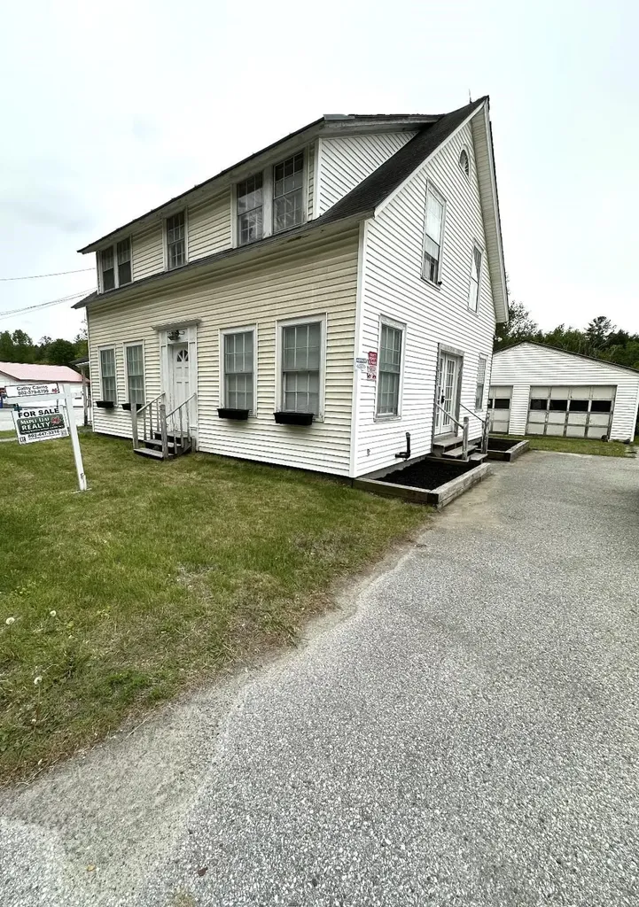 2072 North Main Street Londonderry VT 05148