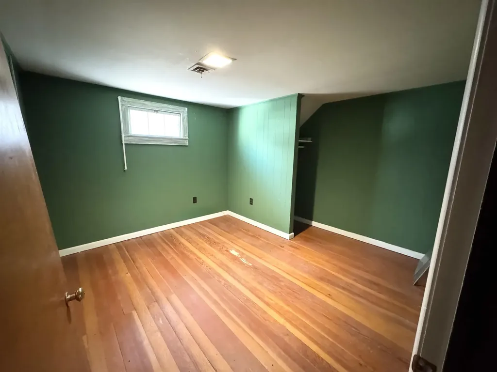 2072 North Main Street Londonderry VT 05148