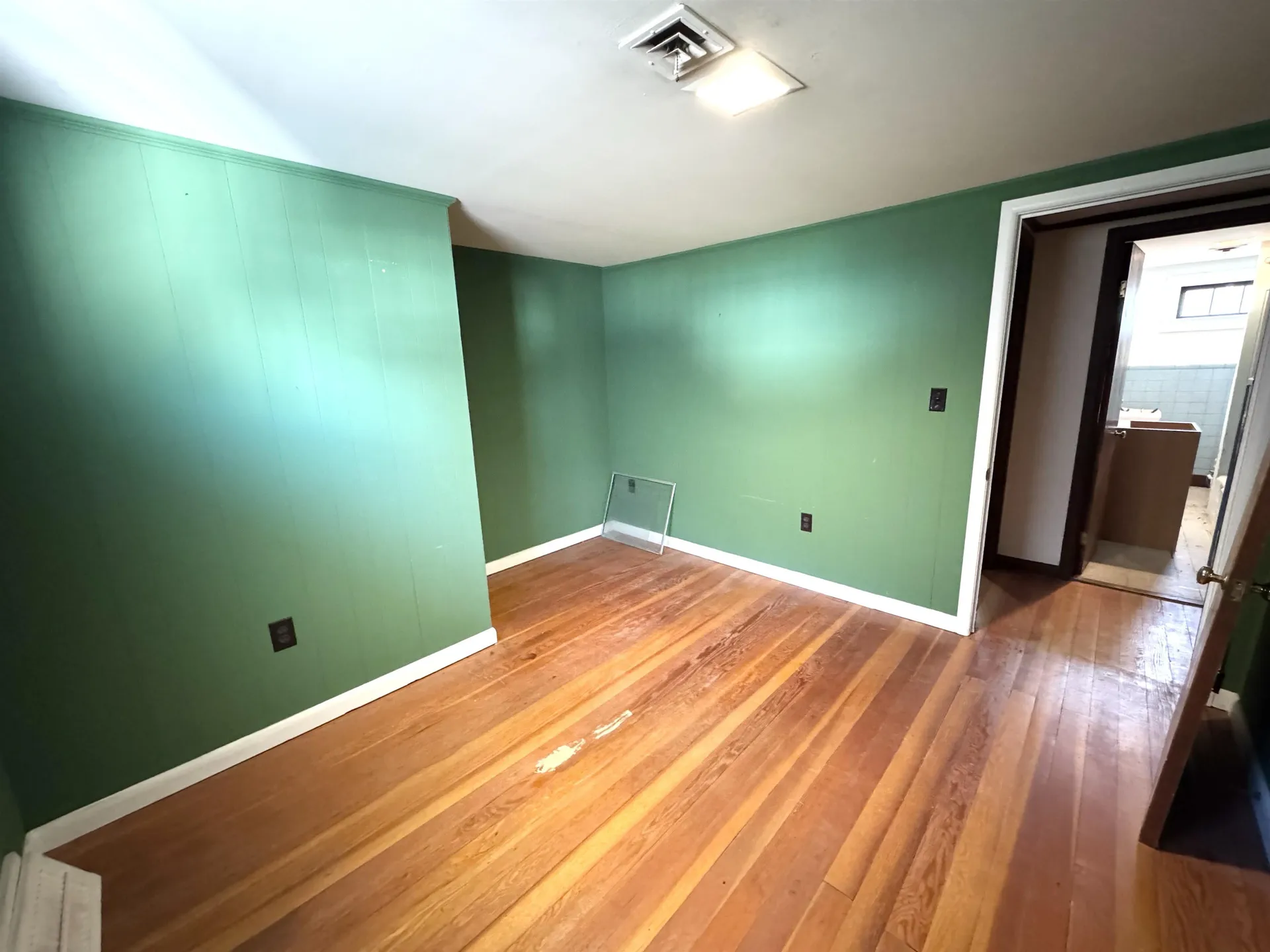 2072 North Main Street Londonderry VT 05148