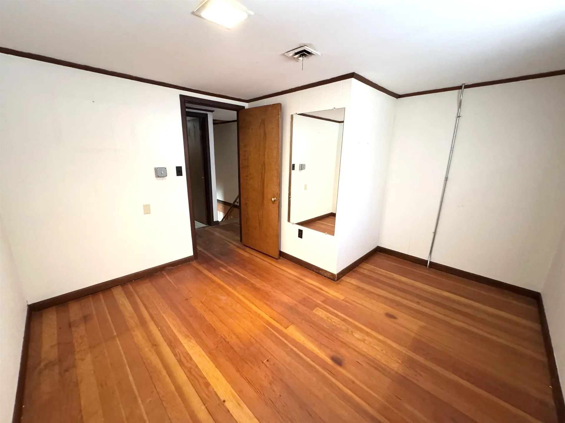 2072 North Main Street Londonderry VT 05148